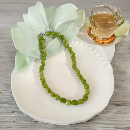 Green Quartz Glow Chain Necklace